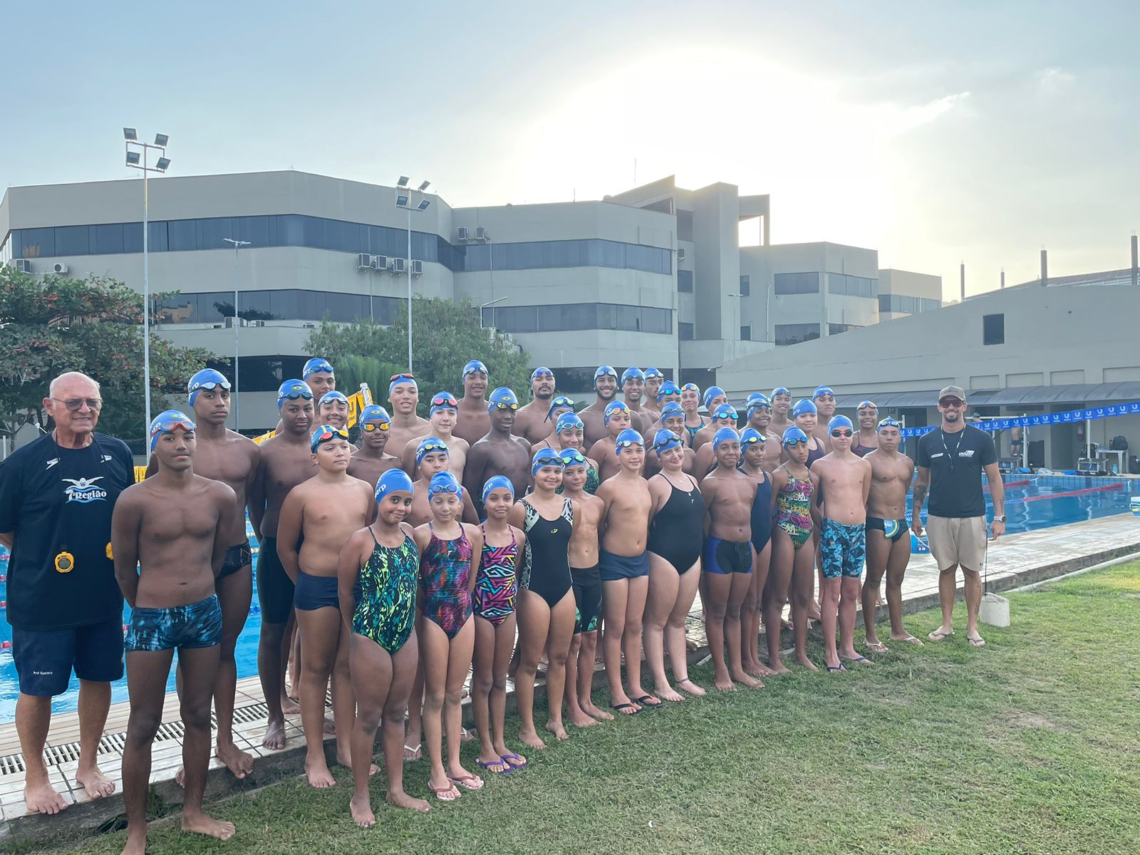 equipetoda-natacao.jfif