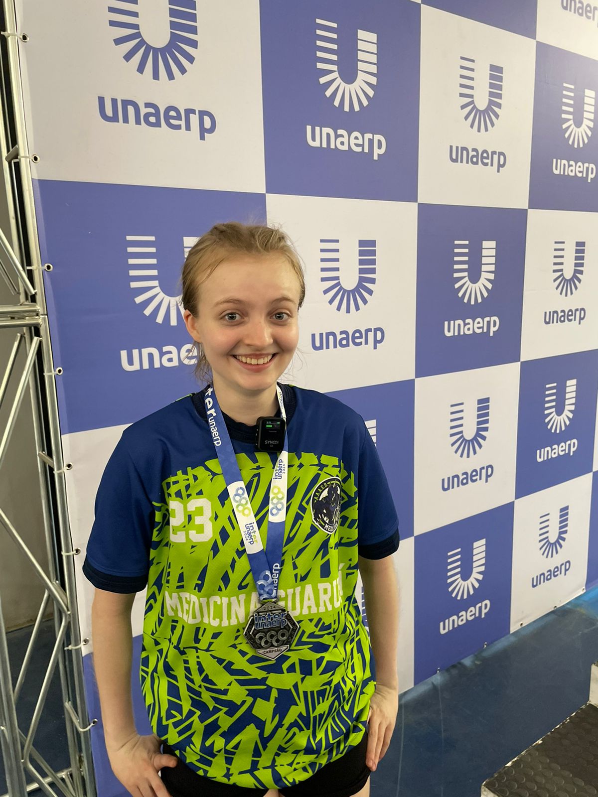 inter-unaerp-bianca-med.jfif