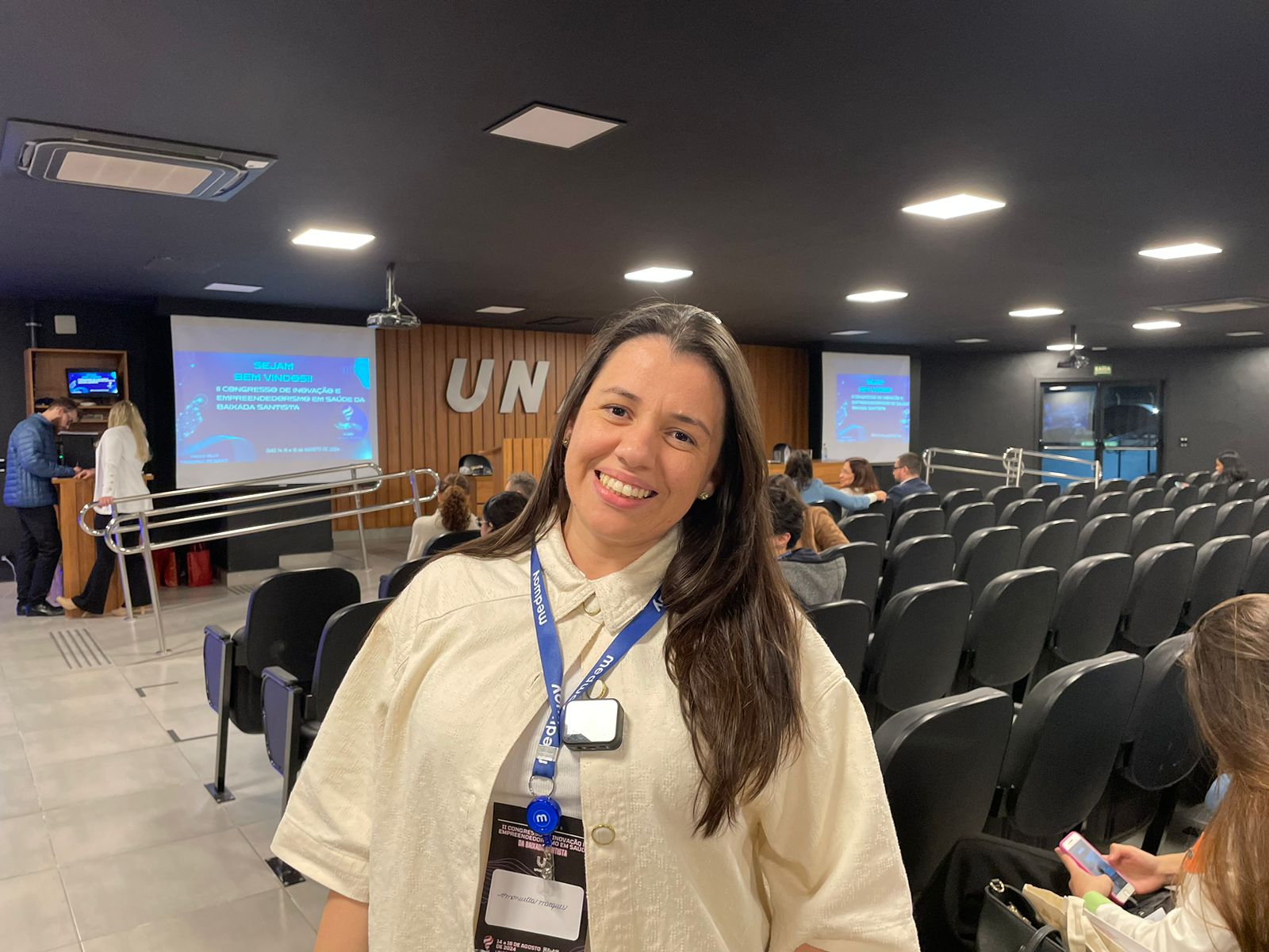 med-congesso-emanuelle-aluna.jfif