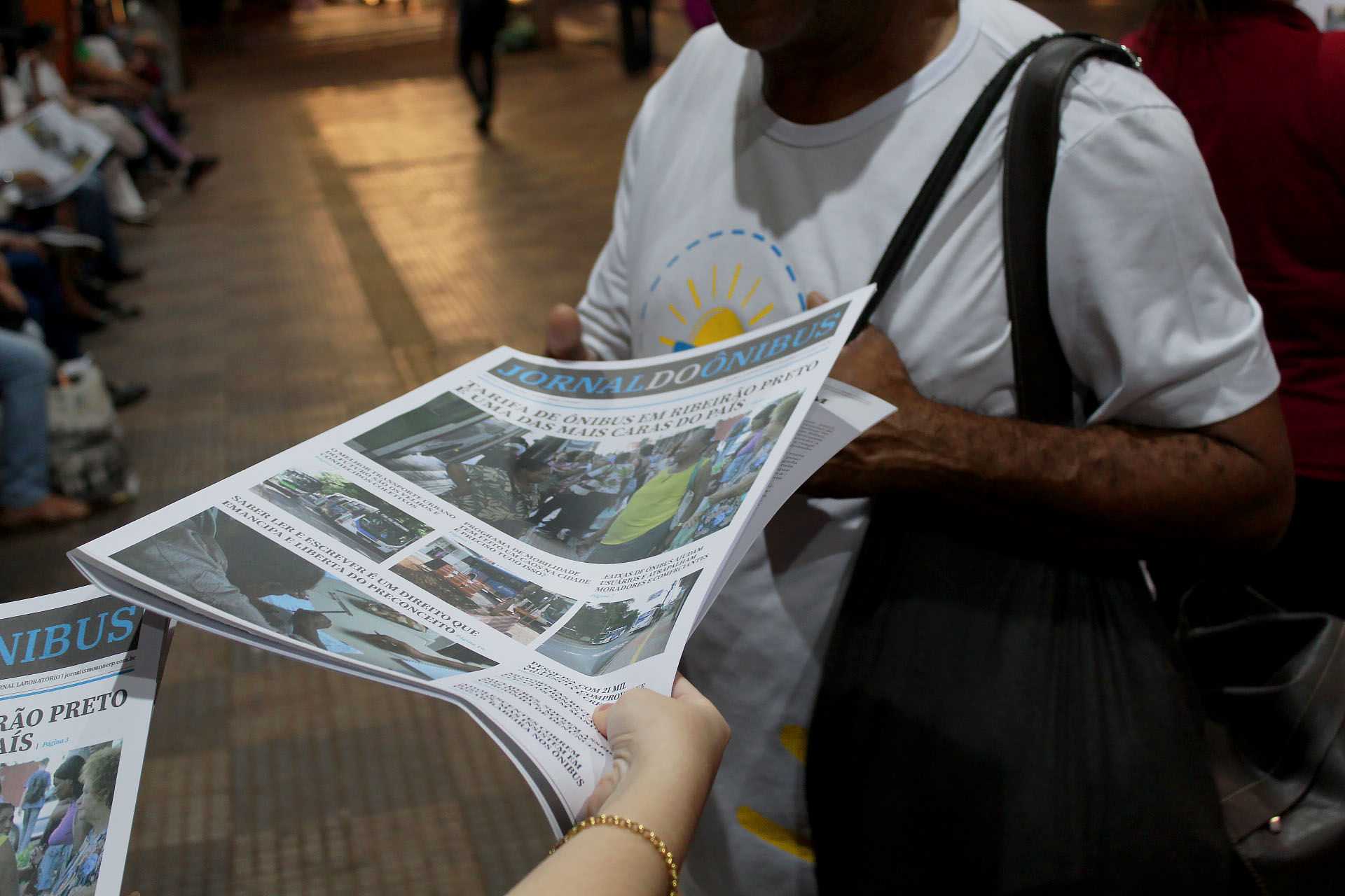 03 JornalÔnibus.jpg
